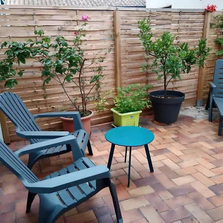 Lovely Garden شقة قرقشونه